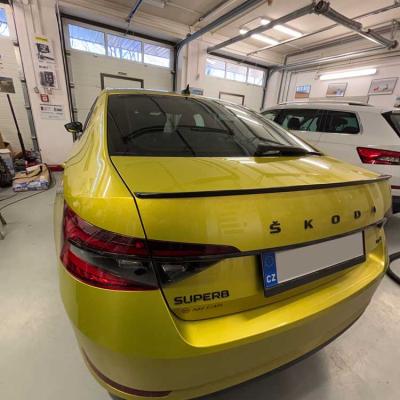 Zederlock Skoda Superb 1