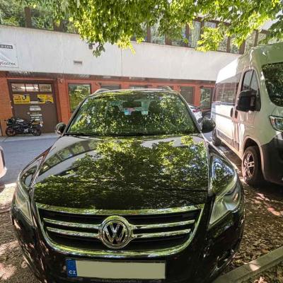 Montáž 2 DIN autorádia do VW Tiguan