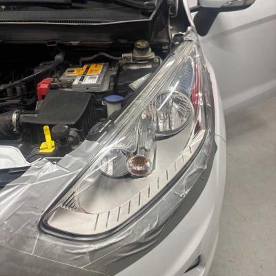 Rozleštění renovace světel Ford