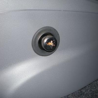 20110621defendlock06